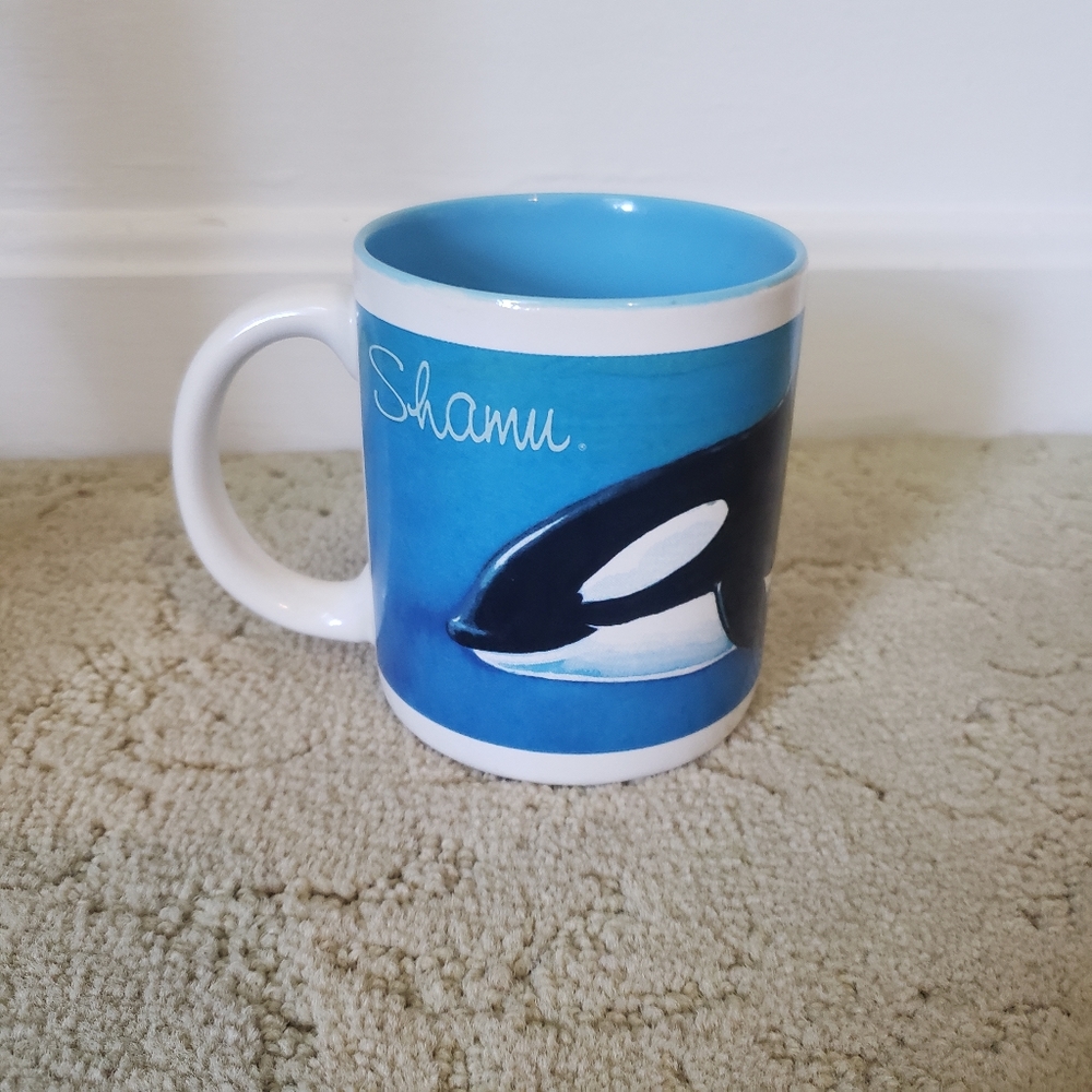 Vintage Sea World Shamu Souvenir Coffee Mug